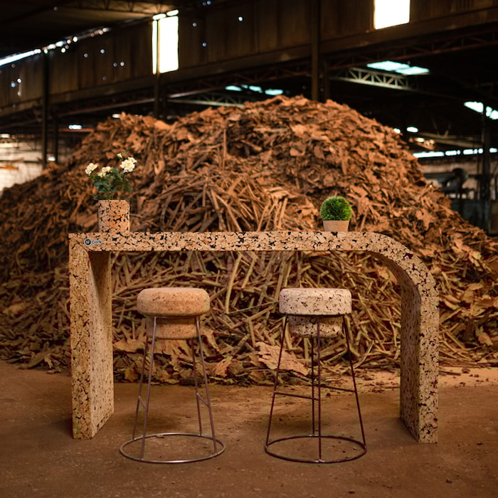 Visita a uma fabrica de cortiça